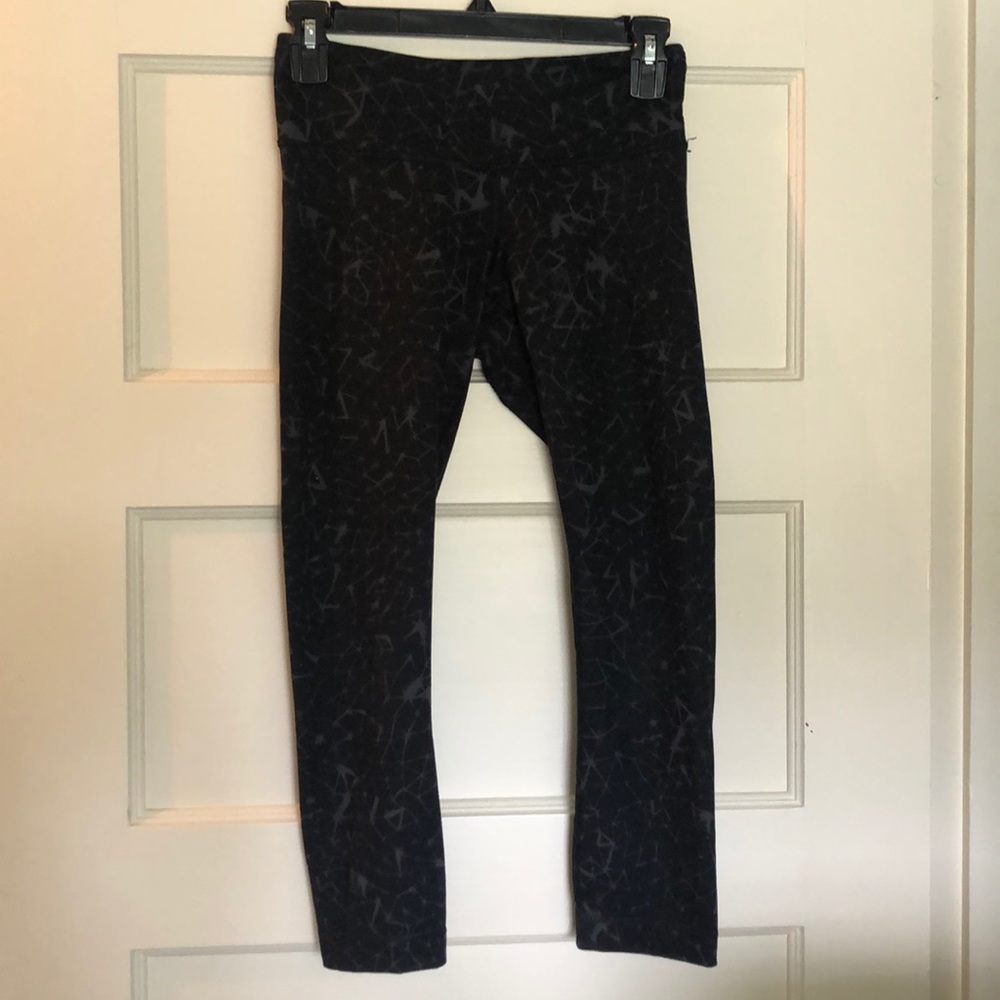 Lululemon crop leggings